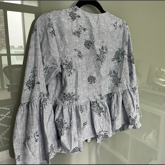 Zara bell sleeve top - Picture 2 of 3